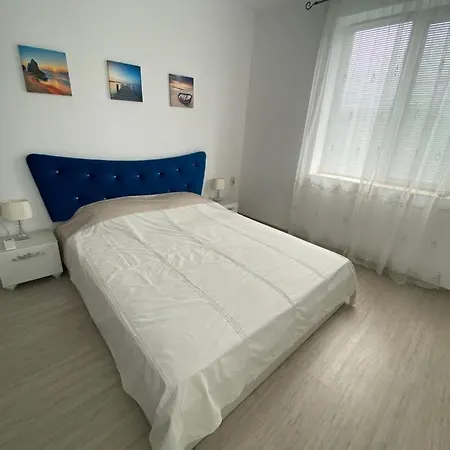 Bluemoon-apartment With Parking Μπουργκάς
