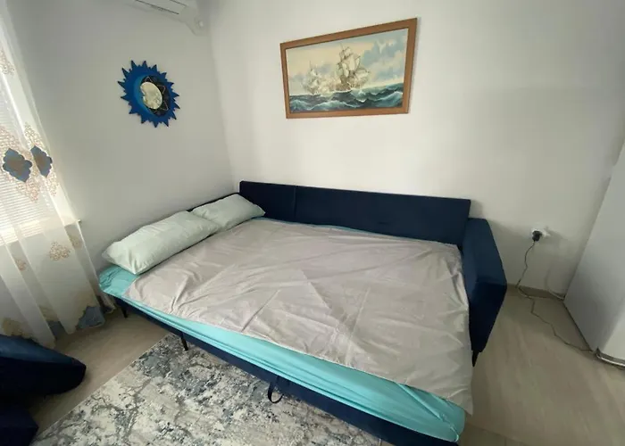 Daire Bluemoon-apartment With Parking *