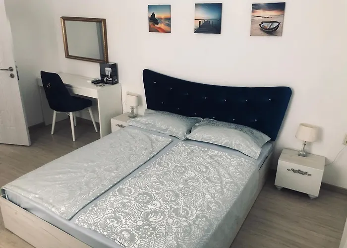 Bluemoon-apartment With Parking Апартаменты